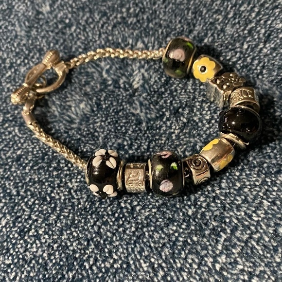 Painted Glass and Silver Floral and Owl Beaded Bracelet - Picture 3 of 5